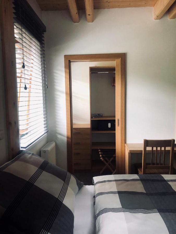 Kamenacka Myslivna Hotel Moravany  Kültér fotó