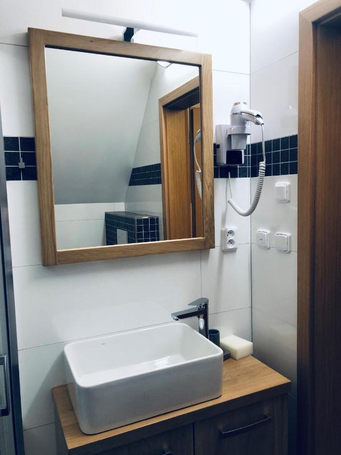 Kamenacka Myslivna Hotel Moravany  Kültér fotó