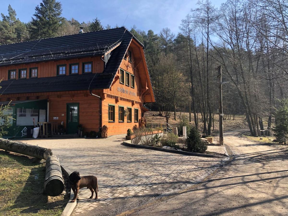 Kamenacka Myslivna Hotel Moravany  Kültér fotó