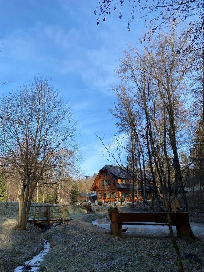 Kamenacka Myslivna Hotel Moravany  Kültér fotó